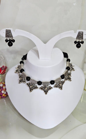 BEAUTIFUL OXIDISED NECKLACE AND EARRING SET